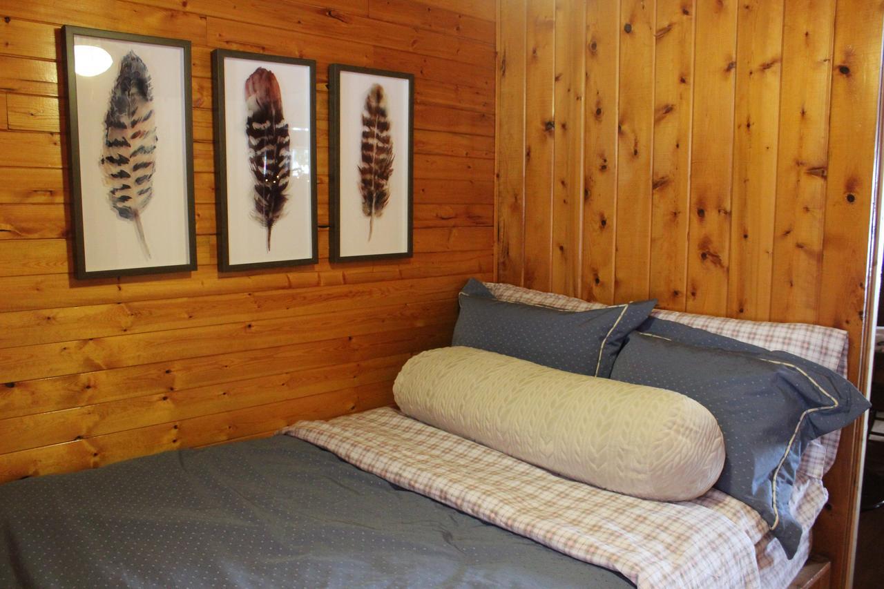 Lakefront Hope Lodge Miller Lake Ngoại thất bức ảnh