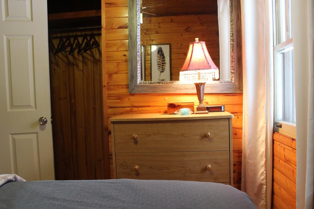 Lakefront Hope Lodge Miller Lake Ngoại thất bức ảnh