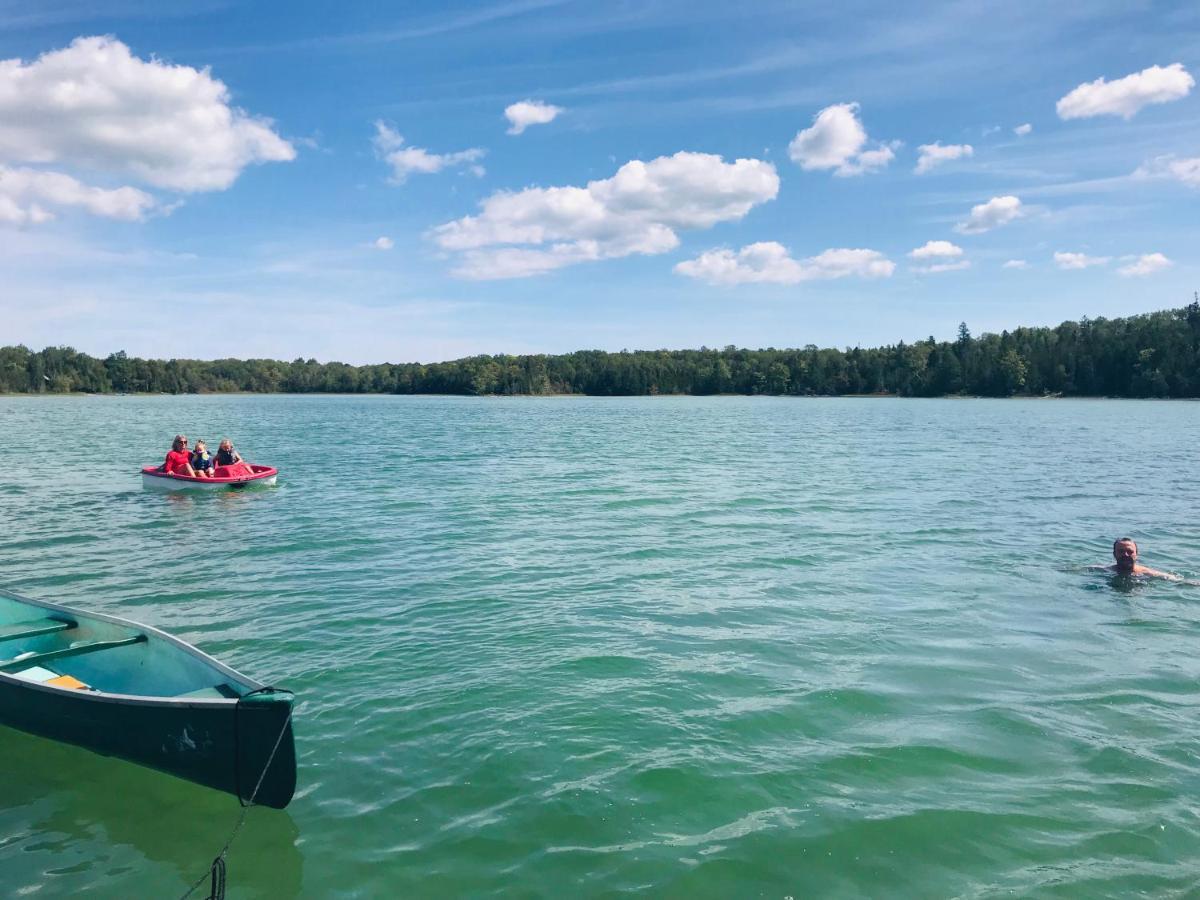 Lakefront Hope Lodge Miller Lake Ngoại thất bức ảnh